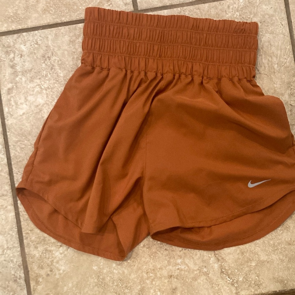 Nike high waisted dry fit training short